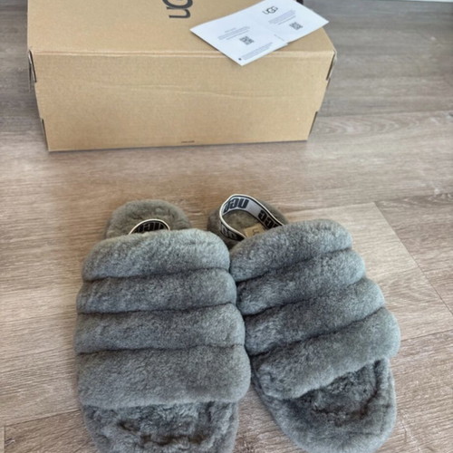 Ugg Fluff Yeah Slides Size 37 Like New, Grey