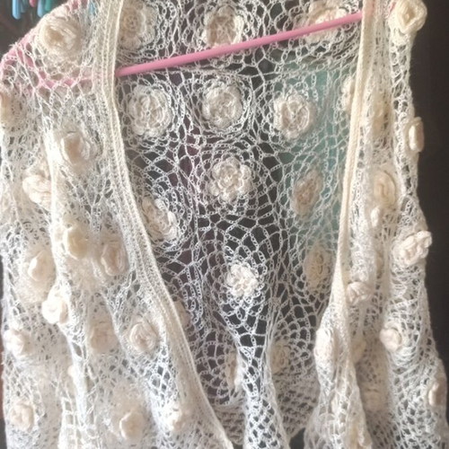 Pashmina like new beige knitted with floral details
