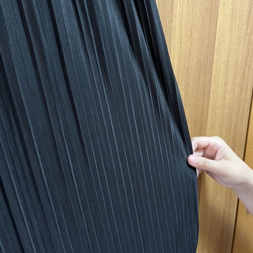 Zara midi pleated skirt black like new, size S