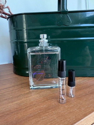 Escentric Molecules Molecule 01 2ml μεταγγισμένο γνήσιο eau de parfum
