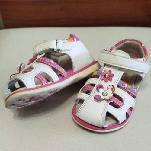 IQ KIDS baby sandals genuine leather size 20 like new