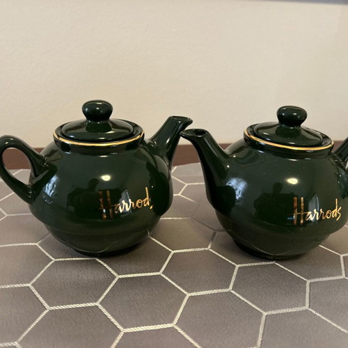 Harrods 12oz green teapots set of 2 with gold logo new