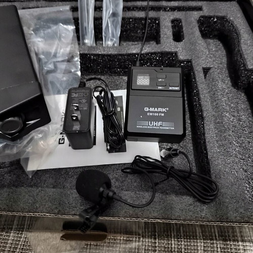Wireless lapel microphone new in box
