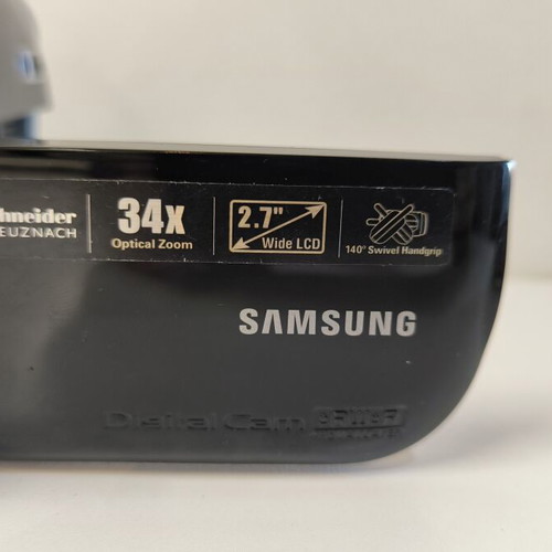 Samsung VP-DX100 DVD Camcorder new, complete with original box