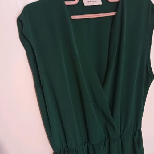 BSB dress green size 44 wrap with elastic and pockets new