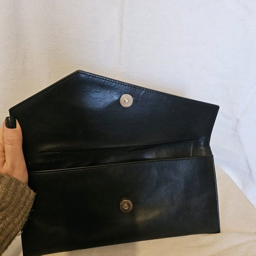 Black envelope bag made of synthetic leather like new