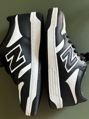 New Balance 480 sneakers size 39.5 like new, black and white