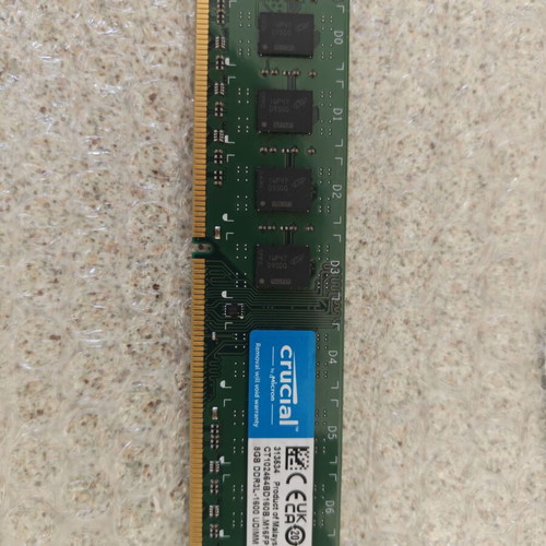 Crucial 8GB DDR3L 1600MHz Desktop RAM like new