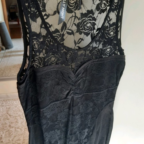 Modern elastic dress new, size M, black