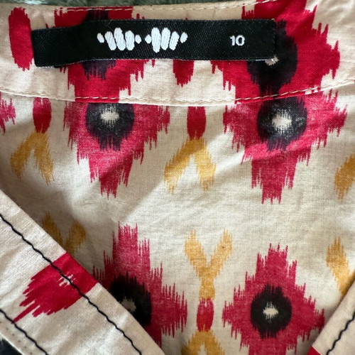 Boho kaftani new with striking colors and ikat patterns size M