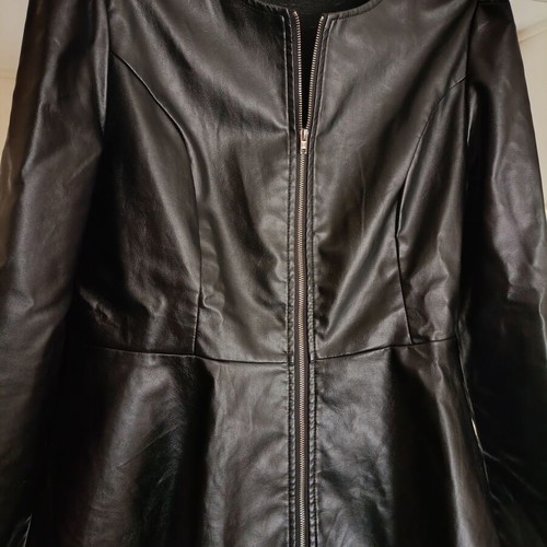 Shein thin jacket black like new, size L