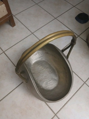 Καλάθι   μεταλλικό χειροποίητο  σφυριλατο  γ