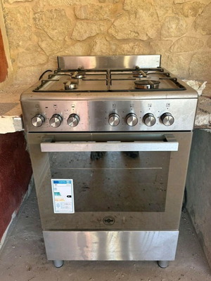 Gas oven