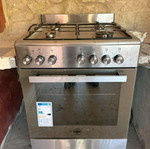 Gas oven
