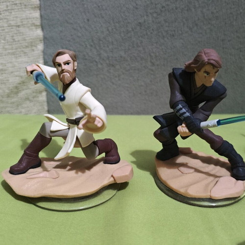 Disney Infinity Star Wars 7 figures like new with base