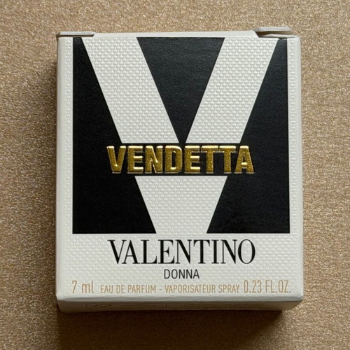 Valentino Donna Vendetta Eau de Parfum mini perfume 7ml