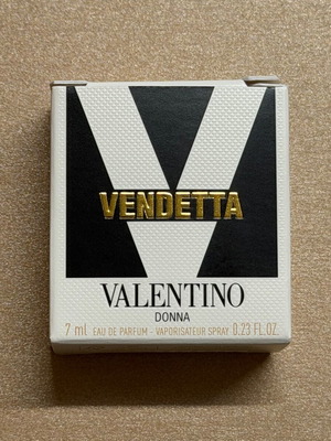 Valentino Donna Vendetta Eau de Parfum mini perfume 7ml