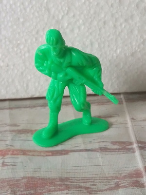 Φιγούρα στρατιώτης Green Army σαν καινούργιο, ύψος 6 εκ.