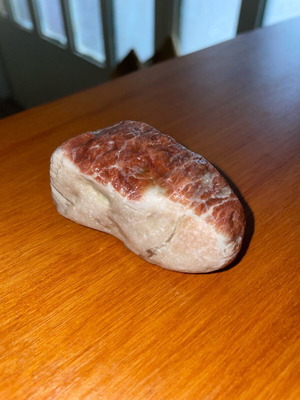 Red quartz / jasper new natural stone with red shades