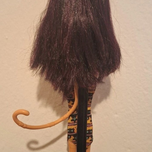Monster High Cleolei doll from Freaky Fusion line like new