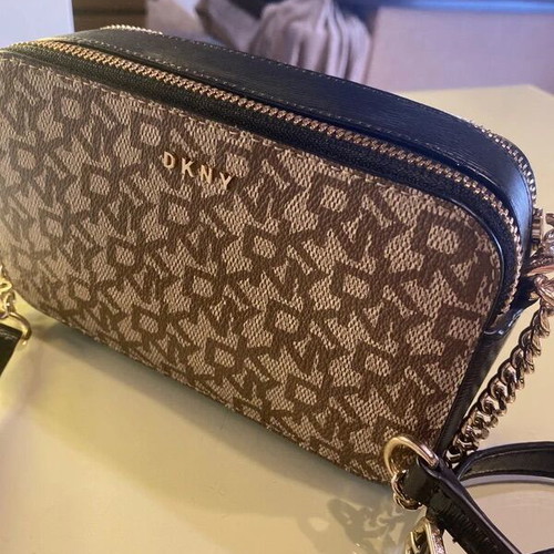 DKNY Bryant Logo crossbody bag new, black and beige
