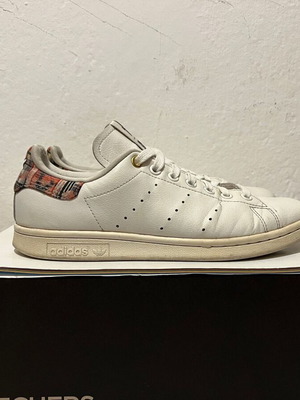 Adidas Women's Stan Smith Her Studio London Plaid shoes size 40 used