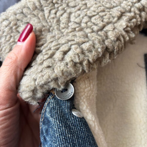 Jean jacket Zara like new, blue with fur lining