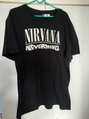 T-Shirt H&M Nirvana Large σαν καινούργιο, άνετη γραμμή