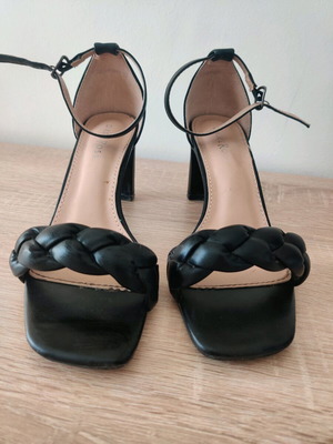 Black sandals like new, 7 cm heel, size 37