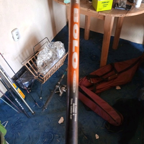 Fishing rod like new bolo type carbon construction