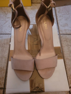 Aldo suede women's sandals new, size 37, light pink