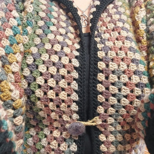 Knitted cardigan XL new, colorful, short with hexagons
