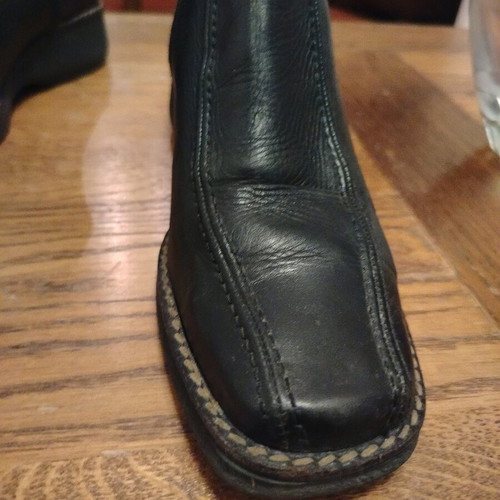 Leather ankle boots like new