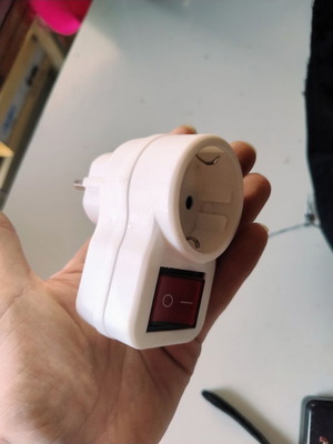 Schuko power socket adapter with switch