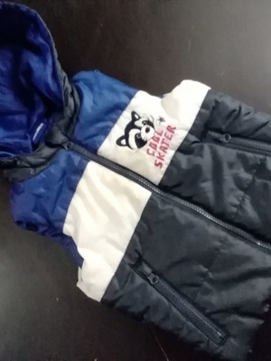 Αμάνικο για αγοράκι 1-1,5 χρόνων μεταχειρισμένο σε άριστη κατάσταση