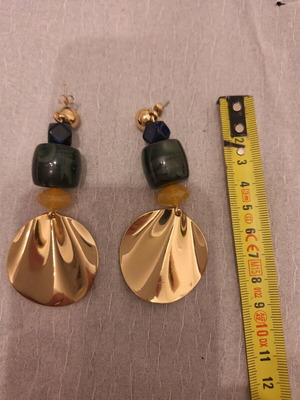 Long earrings like new with 3 beads