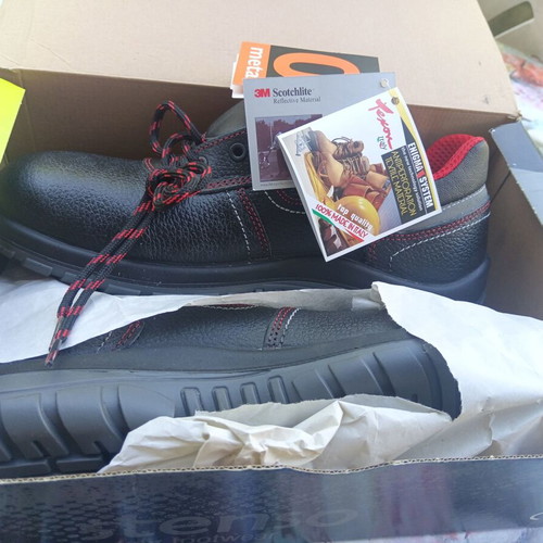 Kevlar Safety Shoes Stenso Sicilia Strong S3 SRC Size 42 New