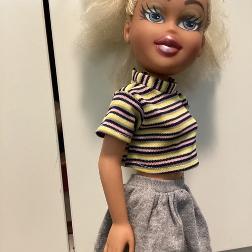 Bratz doll 45 centimeters used