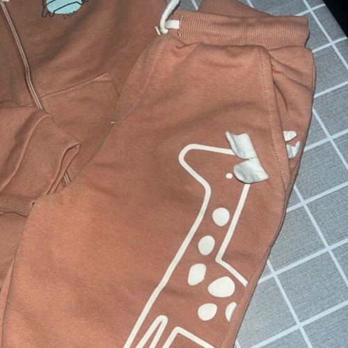 Orchestra tracksuit set like new, color rotten apple