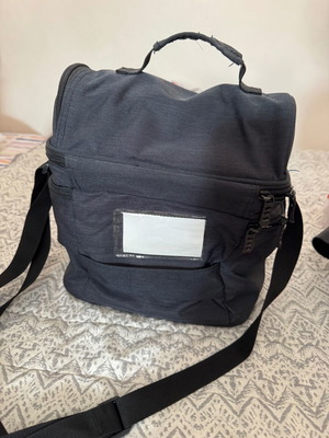Polo lunch bag double cooler with many compartments and waterproof lining like new
