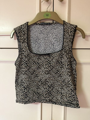 Stradivarius animal print cropped top like new, size L