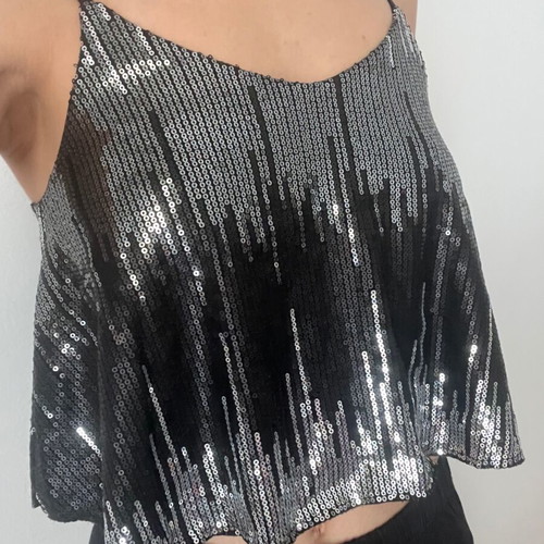 Sequin top like new, XS to Small, black and silver