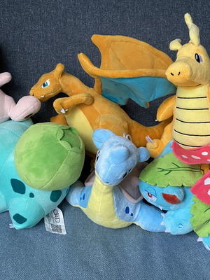 Pokemon 151 Plush Toy Pack like new