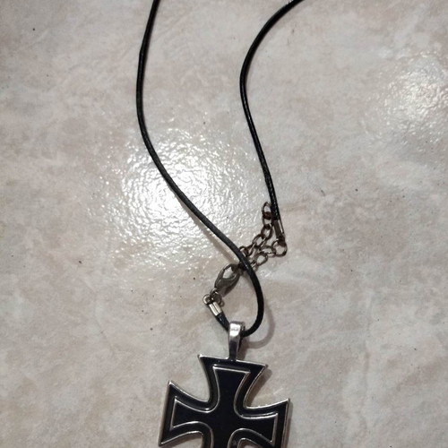 German cross used, metal, not authentic