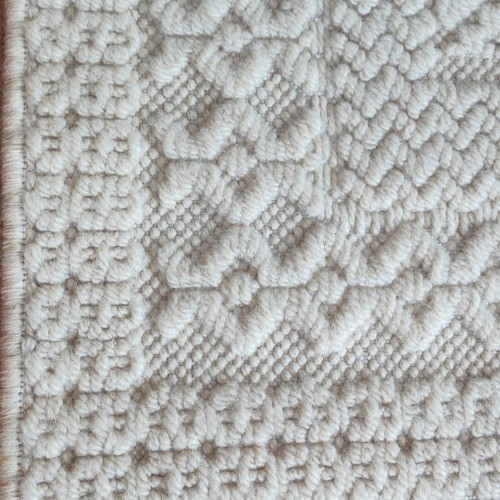 Bedroom rug set like new, 3 pieces, ecru-beige