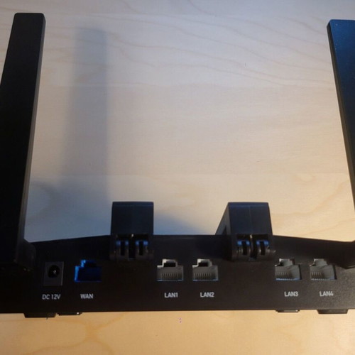 GL.iNet Flint GL-AX1800 Wi-Fi 6 Gigabit Gaming Router with OpenWrt and VPN