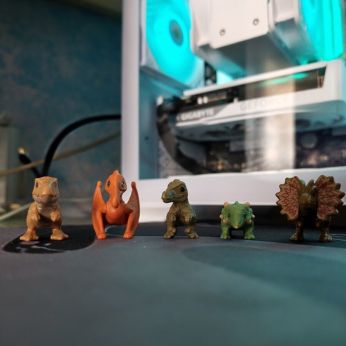 Kinder Dinosaurs like new