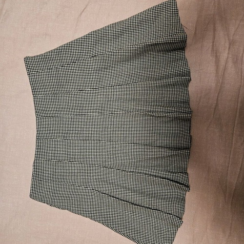 Stradivarius medium skirt like new, winter, soft