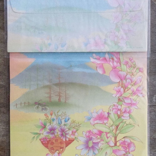 Letter writing set complete aromatic pack new with 10 sheets, 5 envelopes and cover