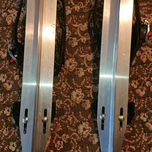 Lundhags ice skates like new, Swedish aluminum